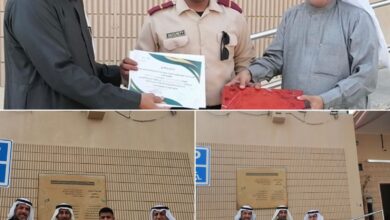 ولي أمر يكرم حارس ورجل أمن مدرسة ( الأربعون الابتدائية ) بالهفوف