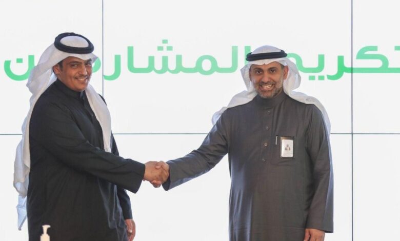 بعد ترشيح وزارة الصحة لجائزة الإبداع..  الجلاجل يكرم «الشهراني»