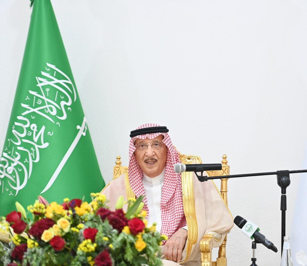 أميرِ منطقة جازان يزور محافظةَ الدرب ويلتقي مشايخ وأهالي المحافظة