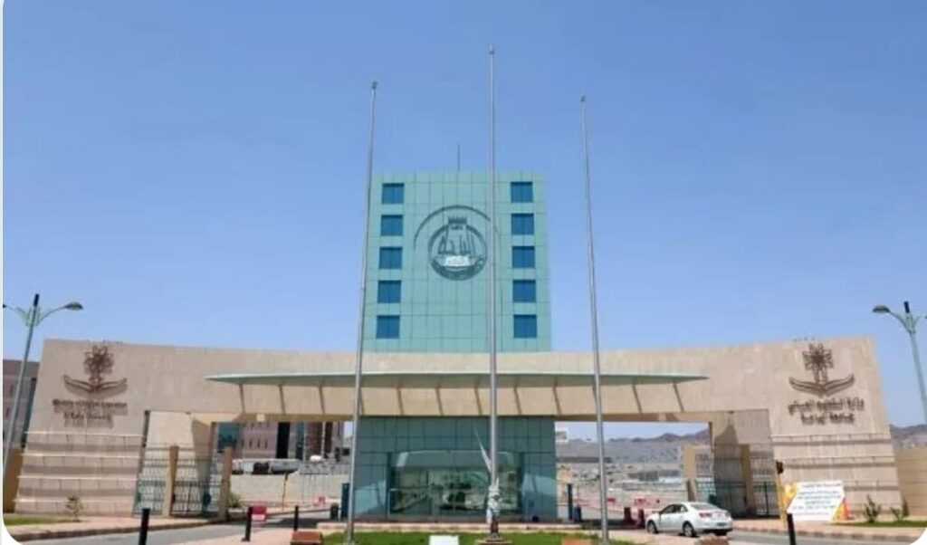 “جامعة الباحة‬ ” تحصل على شهادة اعتماد البنية المؤسسية الوطنية