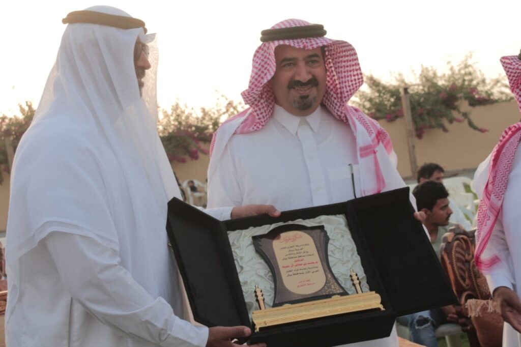 محافظ بيش يفتتح مربط الشايب للخيل الأصيلة في المطعن