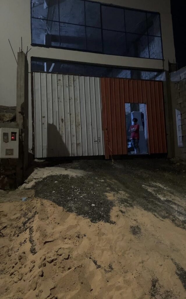 ضبط ورشة نجارة مخالفة