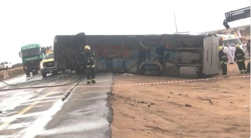 حادث على طريق حضن