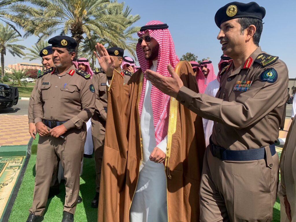 سمو محافظ الطائف يفتتح معرض  اليوم العالمي للدفاع المدني