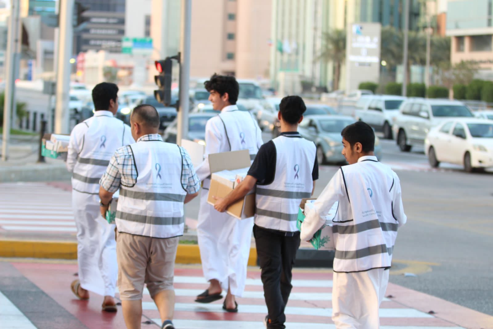 بمعدل 400 وجبة يوميا صدقة لمرضى السرطان