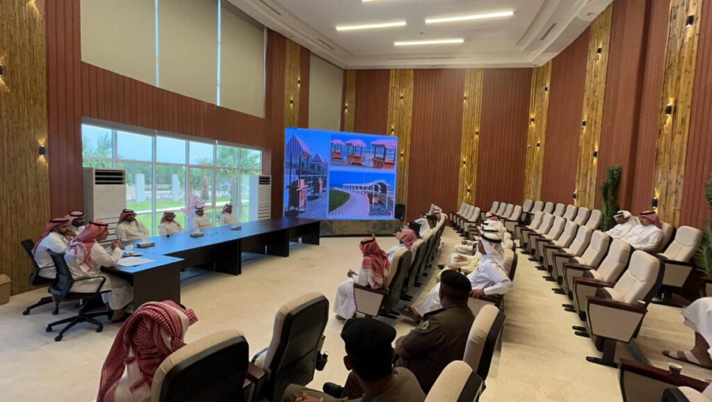 محافظ البرك يرعى ورشة تطوير سوق عمق الشعبي