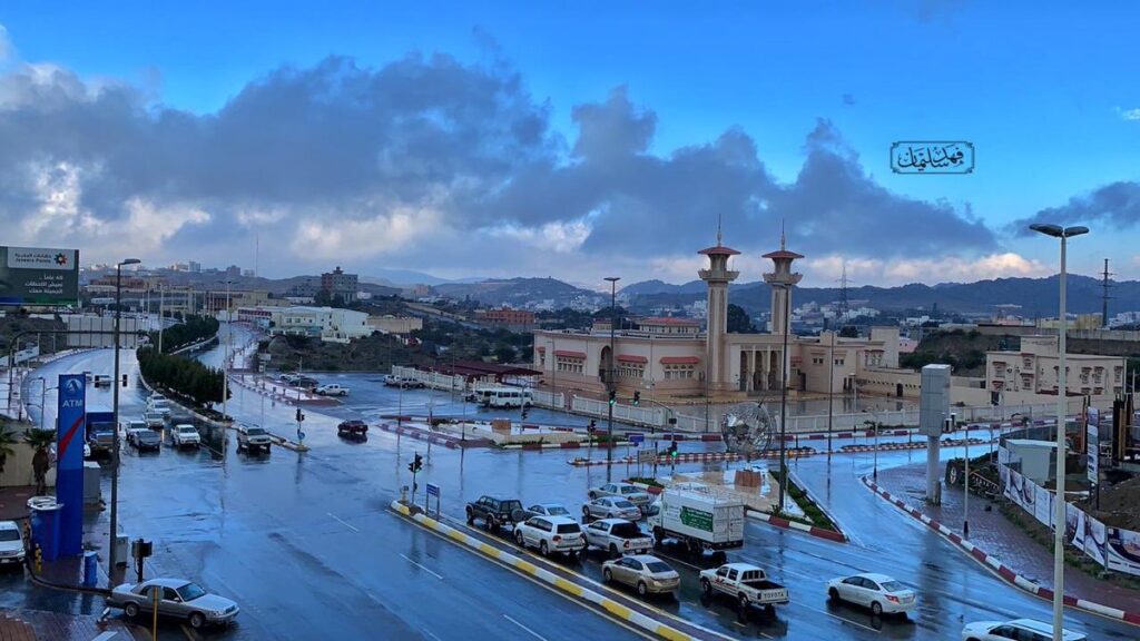 أمطار على منطقة الباحة و القصيم