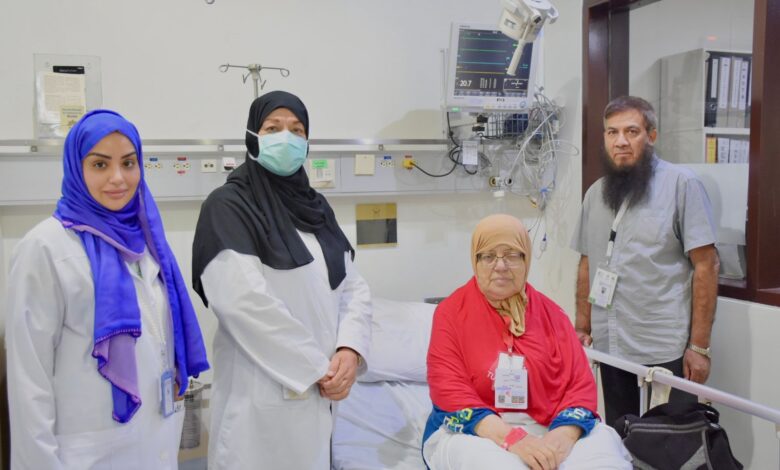 فريق طبي متخصص بحراء مكة ينهي معاناة حاجية تونسية في العقد السادس