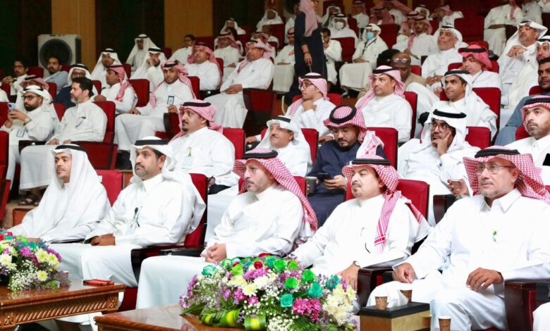 توعية منسوبي الصحة برحلة التحول المؤسسي