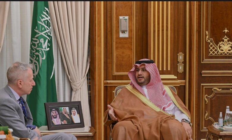 الأمير تركي يستقبل سفير الولايات المتحدة الأمريكية