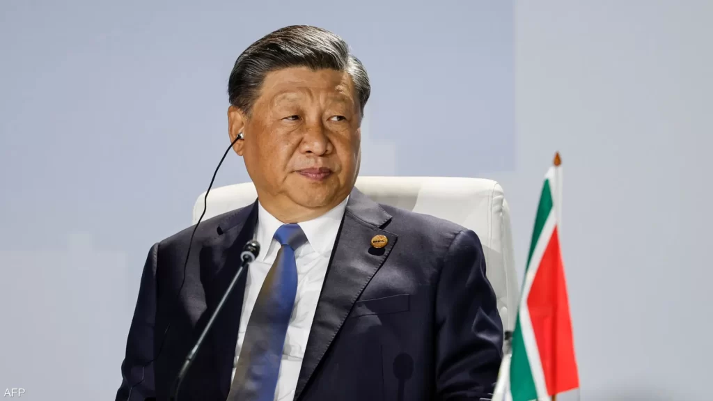 الرئيس الصيني يغادر بكين للقاء بايدن