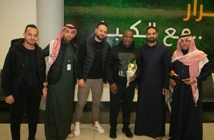 وصول مدرب أبها بيستو موسيماني