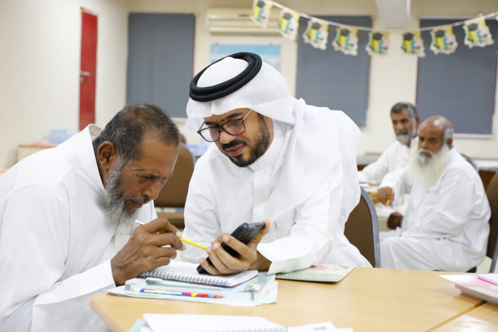 الرحلة التعليمية لدارسي الحملة الصيفية للتوعية ومحو الأمية 
