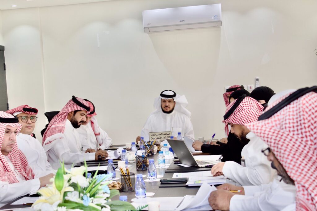 الاجتماع الـ 5 للاستعداد للعام الدراسي المقبل بالطائف 