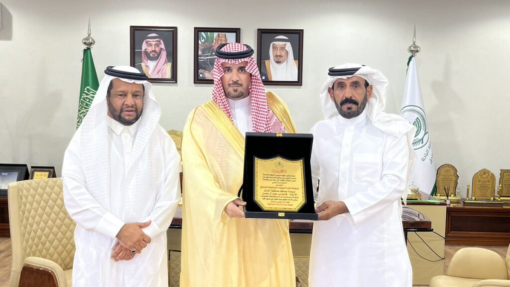 محافظ المندق: يستقبل جمعية دروب السروات الرياضية بالمحافظة