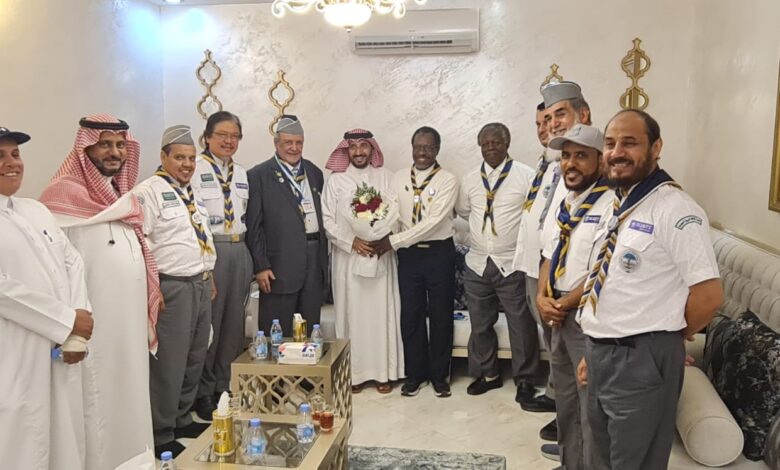 رواد الطائف يطمئنون على الرائد الكشفي عطيه الغامدي   