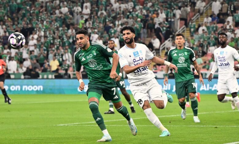 بهدف محرزالأهلي يتعادل مع الأخدود