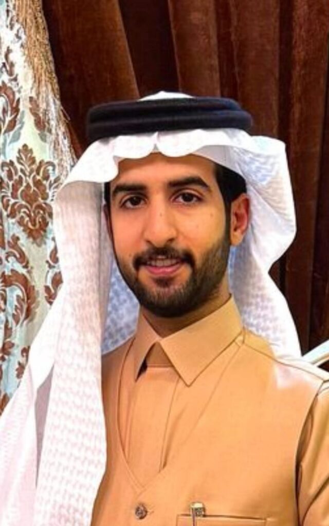 ال حيه يتلقى التهانى بعقد قرآنه