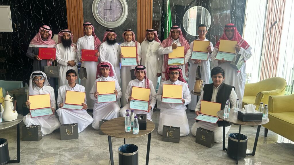 آل معاطي يكرم الفائزين في مبادرة أجاويد ٣
