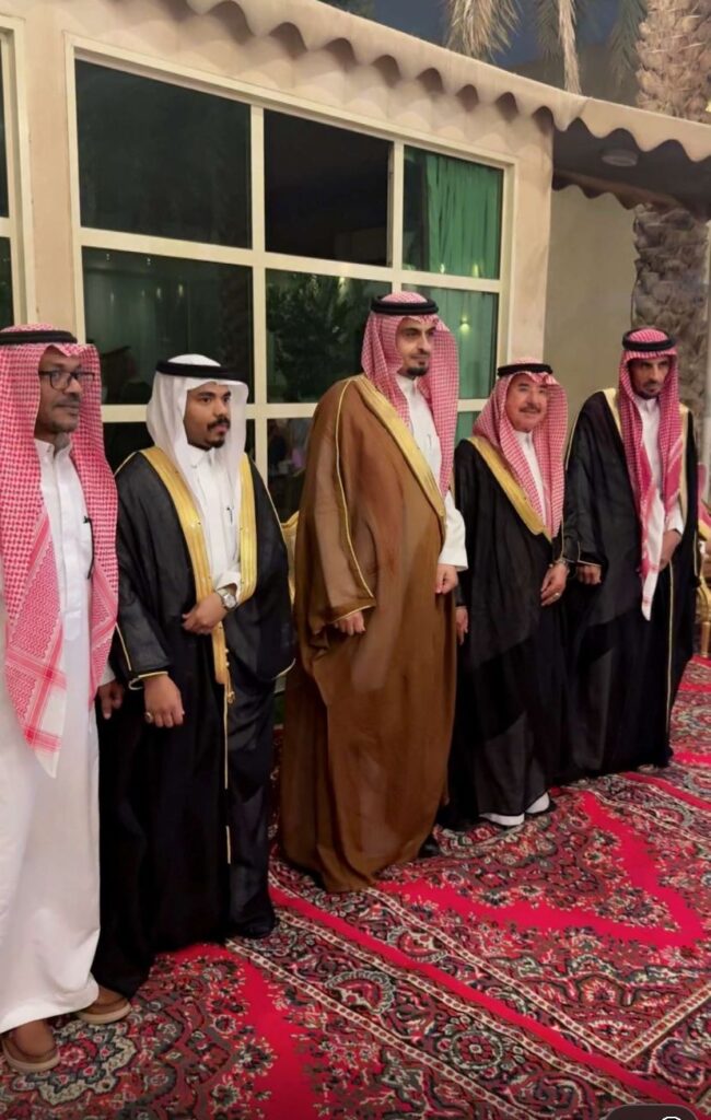 عائلة الملاحي تحتفي بزواج ابنها صالح