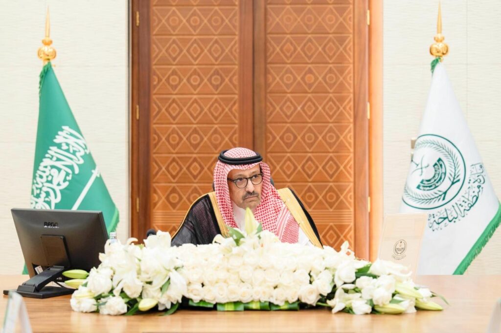 أمير الباحة يترأس لقاء نحو مستقبل أفضل