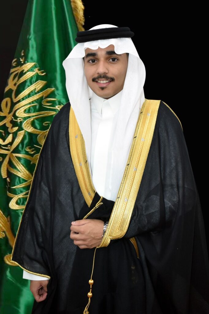 نبارك للزميل الغامدي تخرج نجله من جامعة الطائف