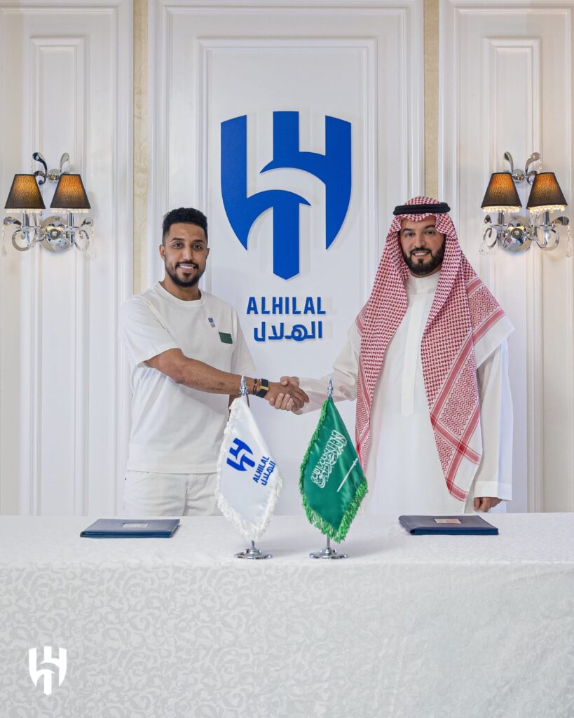 الهلال يعلن تجديد عقد اللاعب سالم الدوسري