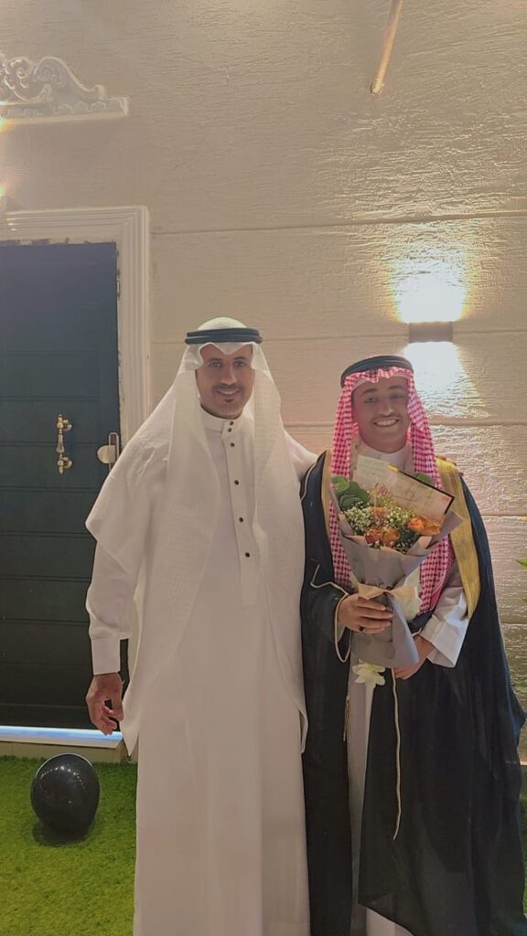 الدكتور الأمير يحتفل بتخرج إبنه زيد