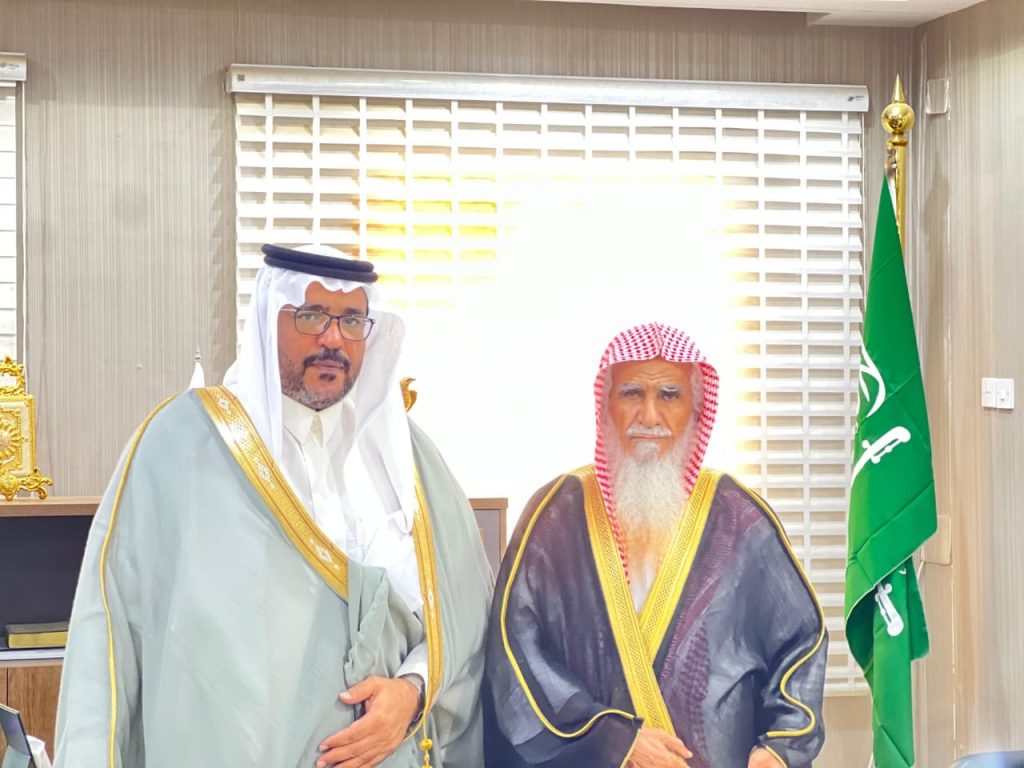 محافظ جزر فرسان يستقبل فضيلة المستشار الشرعي بفرع الرئاسه بمنطقة جازان لتفعيل برنامج تماسك