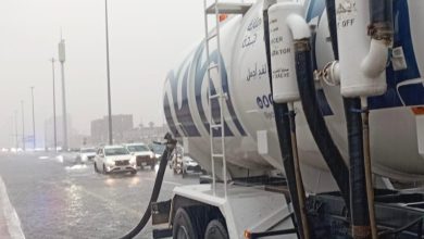 أمانة جدة تباشر التعامل مع الحالة المطرية