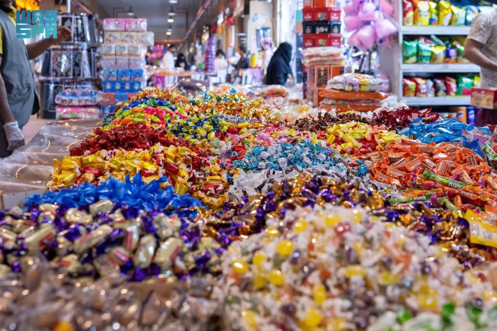 أسواق الرياض الشعبية.. قبلة المتسوقين قبل العيد
