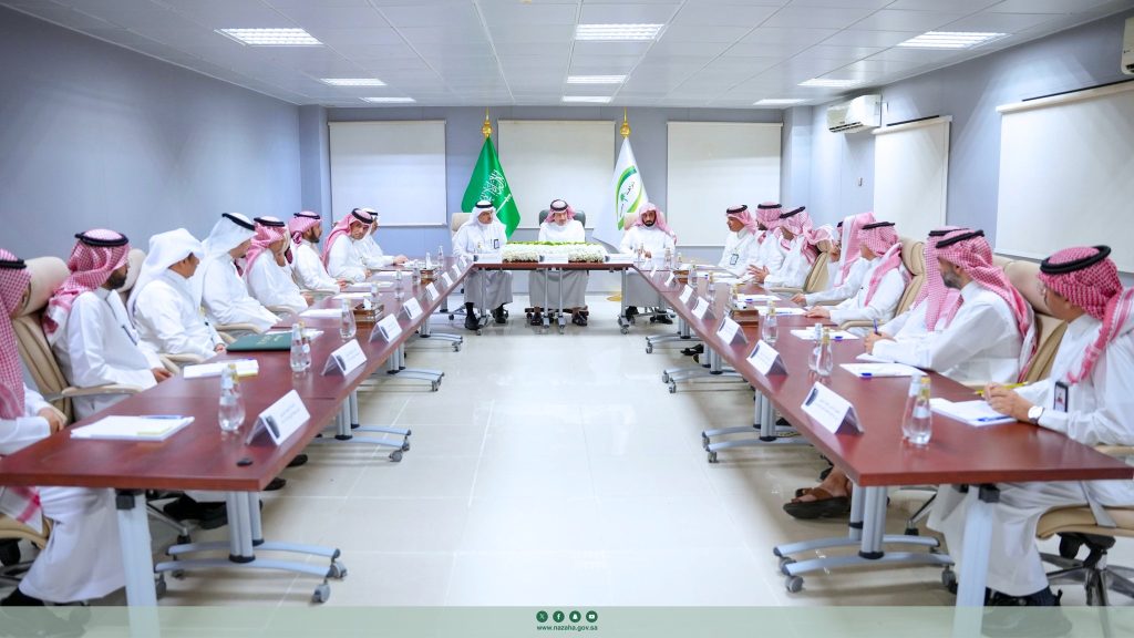 رئيس «نزاهة» يلتقي منسوبيها المشاركين في الحج