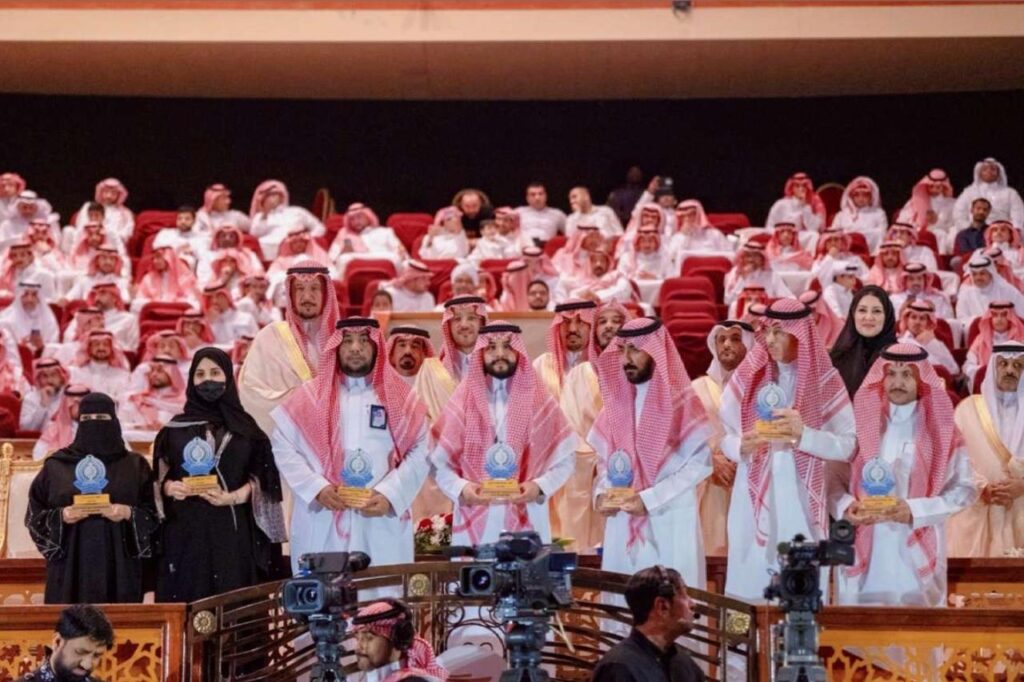 بجائزة التميّز بمعهد العاصمة النموذجي