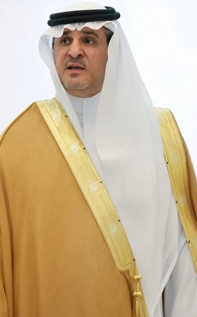 ترقية العميد محمد عبد الرحمن الأحمري إلى رتبة لواء