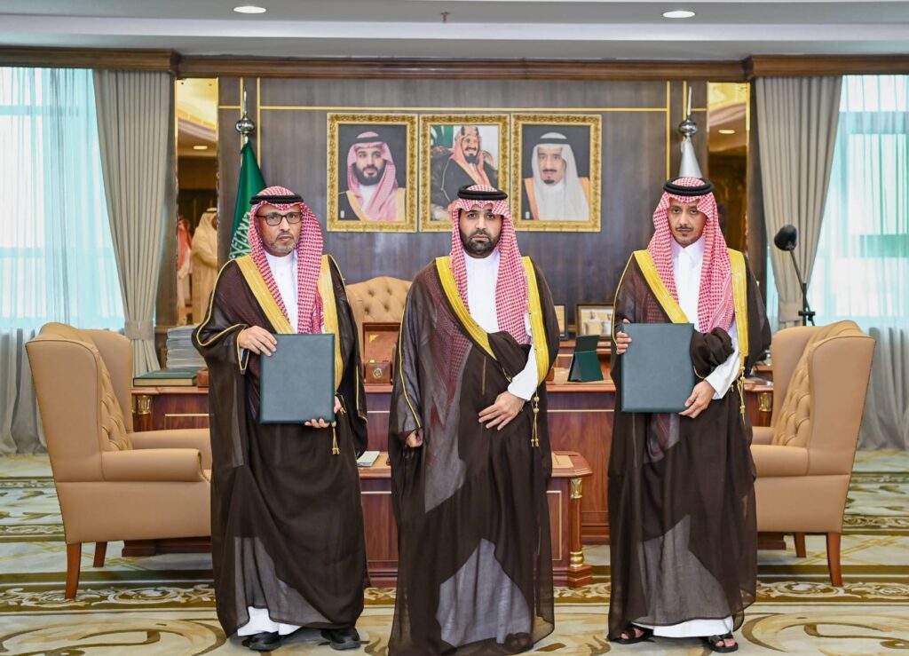 أمير جازان يشهد توقيع إتفاقيات لتعزيز خدمات القطاع الصحي وتوسيع نطاق برنامج المدن الصحية بالمنطقة