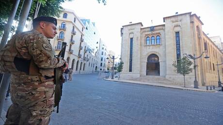 القضاء اللبناني يسلم دمشق لواء سابقا في الجيش السوري