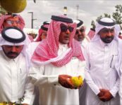 سراة عبيدة تحتفي بموسم الرمان وتدعم المنتج الزراعي المحلي في مهرجانها السادس