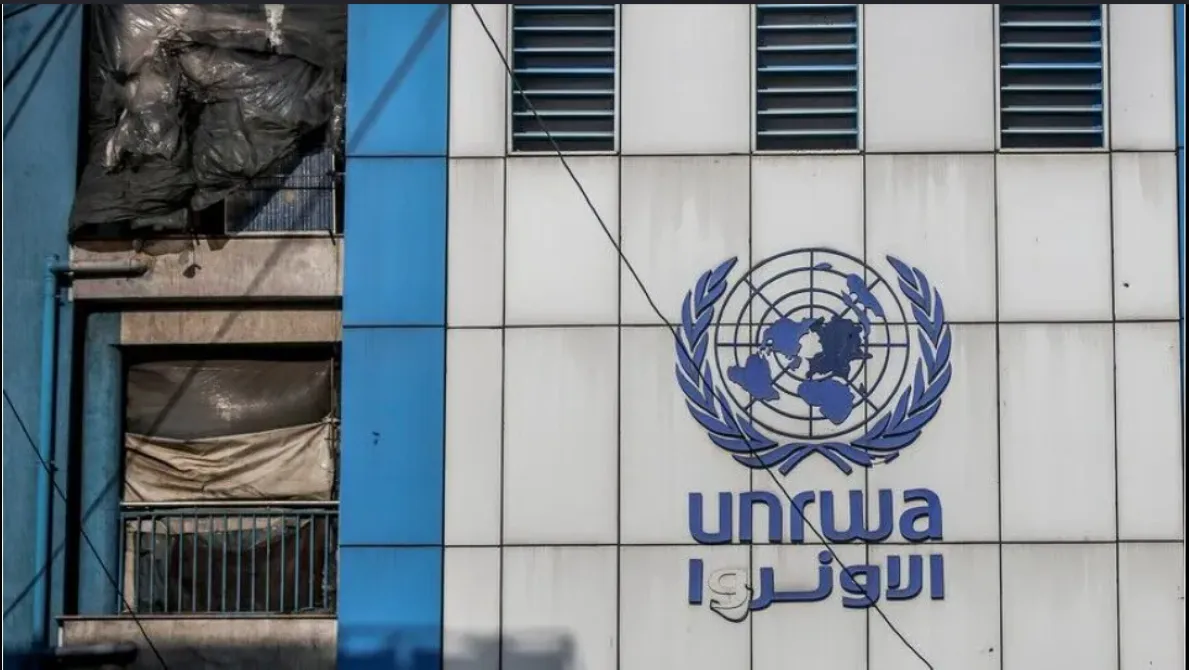 الجيش الإسرائيلي يبدأ إجراءات إخلاء وهدم مجمع للأونروا في كفر عقب