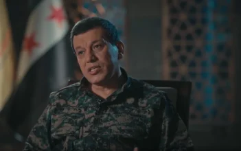 القائد العام لـ"قوات سوريا الديمقراطية" يعلن رسميا تسليم المواقع النفطية للحكومة السورية