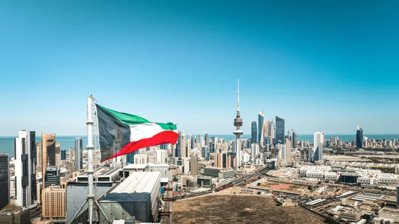الكويت تلغي حق المتجنّسين في الانتخاب والترشح والتعيين بالهيئات النيابية