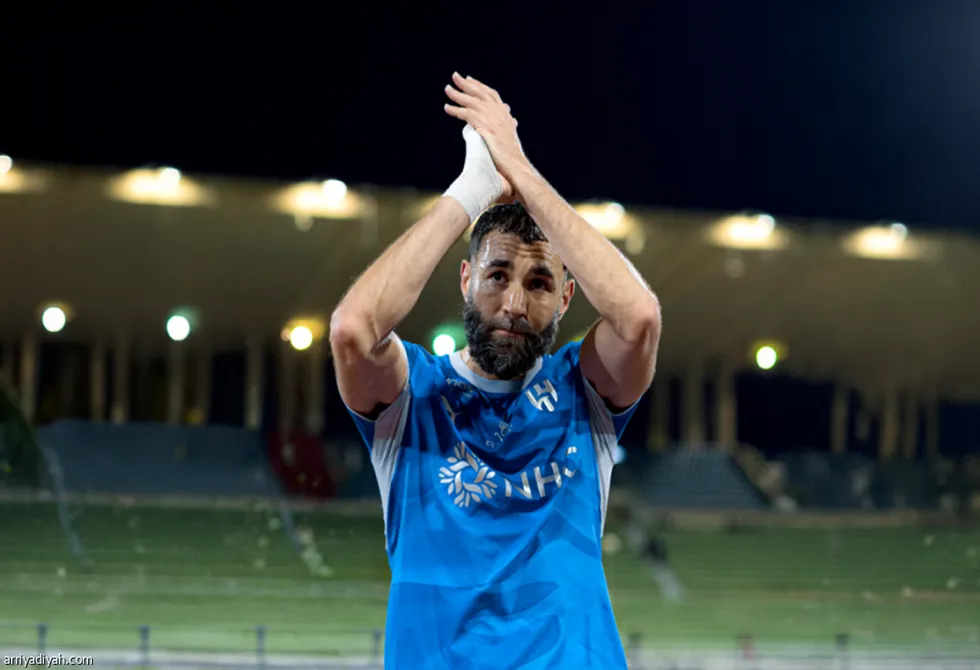 الهلال السعودي يعلن فسخ تعاقده مع كريم بنزيما