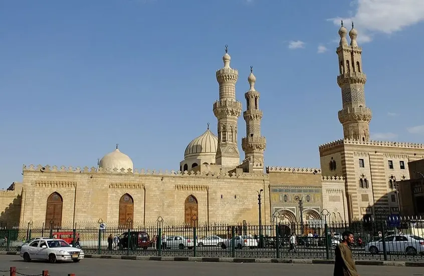 بعد جدل متجدد.. الإفتاء المصرية ترد على "الطعن" في احتفالات المولد النبوي