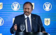 حمدوك يصل أديس أبابا للمشاركة في مشاورات القوى الرافضة للحرب في السودان
