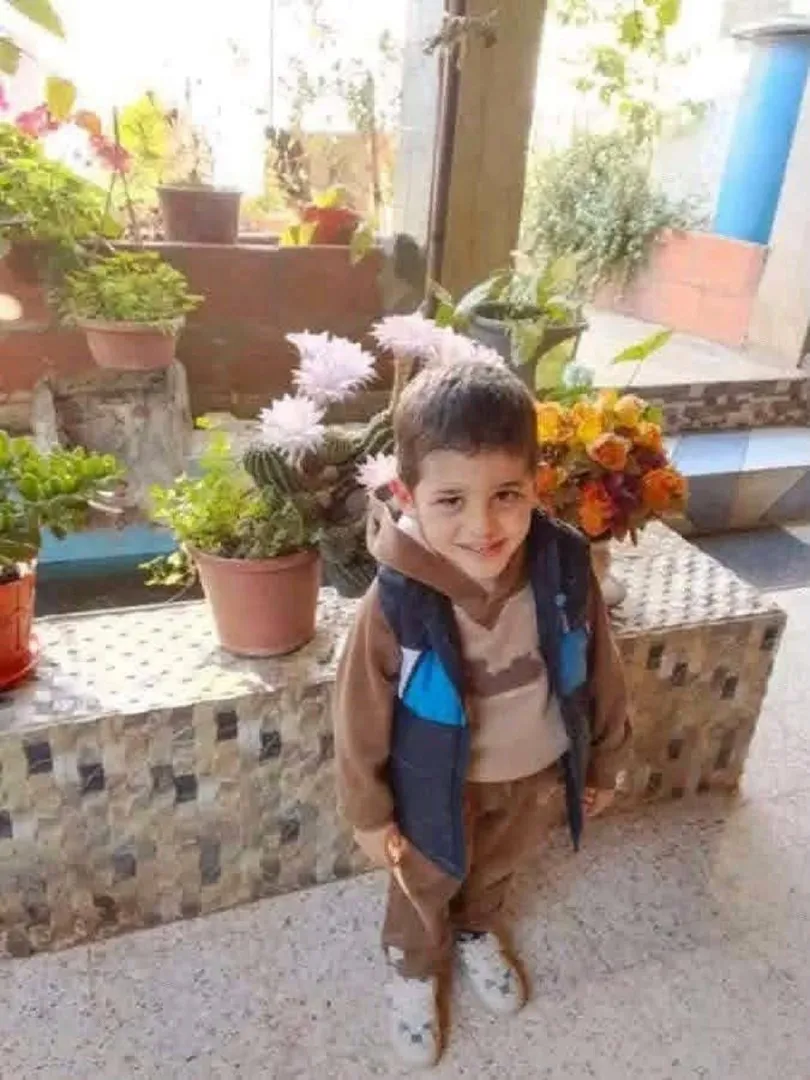 قتل طفلا في الخامسة وأحرق جثته.. الدرك الجزائري ينشر صورة المشتبه به
