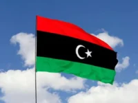 ليبيا.. انفجار داخل مخزن أسلحة في مصراتة وتطاير صواريخ وذخائر في محيط المنطقة (فيديوهات)