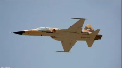 مسؤول إيراني يطالب بنقل طيارين تقول طهران إنهما محتجزان في قطر