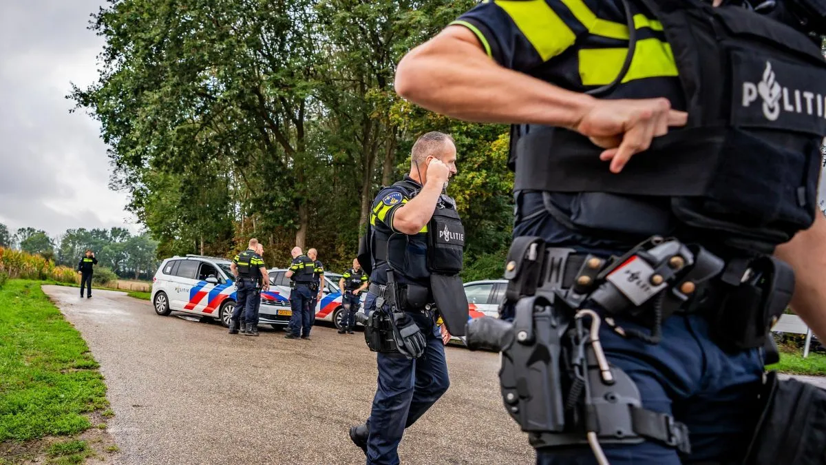 الشرطة تعتقل 34 شخصا عقب إطلاق نار في قرية بشرق هولندا