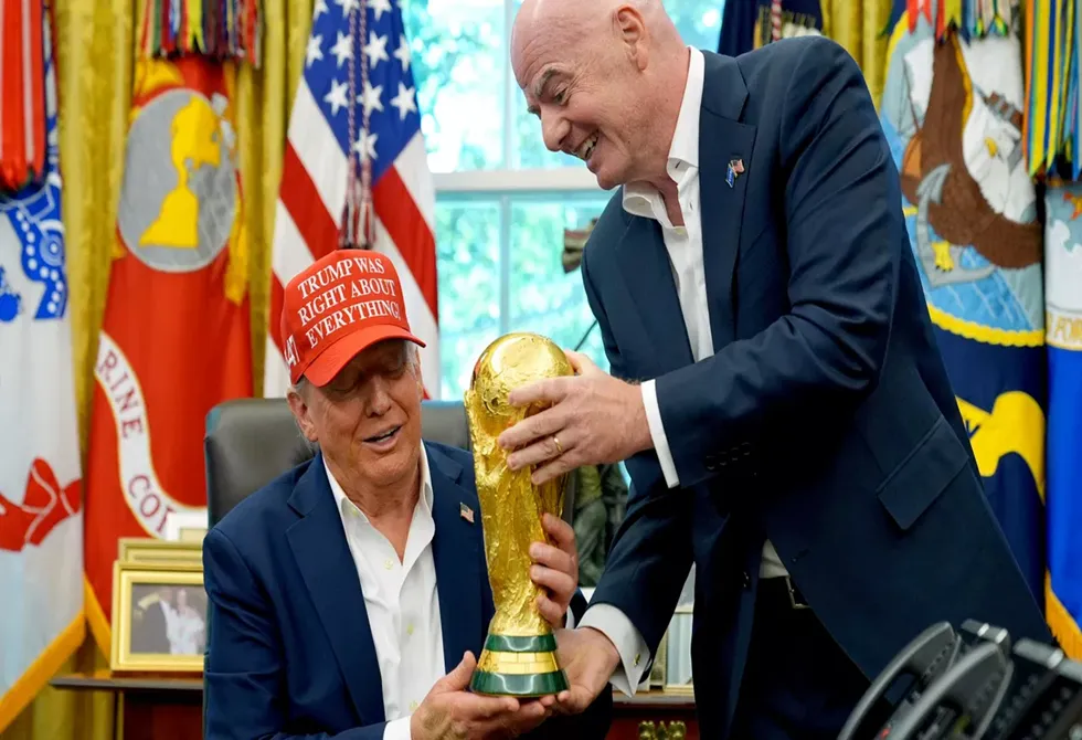 ترامب: كأس العالم حقق للولايات المتحدة أكثر من 18 مليار دولار ترامب: كأس العالم حقق للولايات المتحدة أكثر من 18 مليار دولار