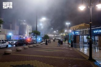 ممشى الضباب في أبها يستقطب الزوار بأجوائه الشتوية وإطلالته على جبال تهامة