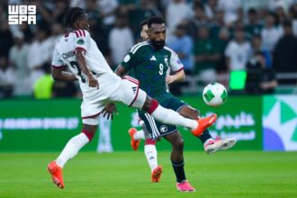 الدوسري والبريكان ضمن المرشحين لجائزة أفضل لاعب آسيوي